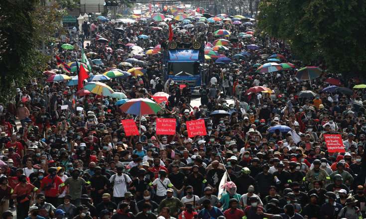 Thai protestors gather in droves to protest the military-run government in Thailand