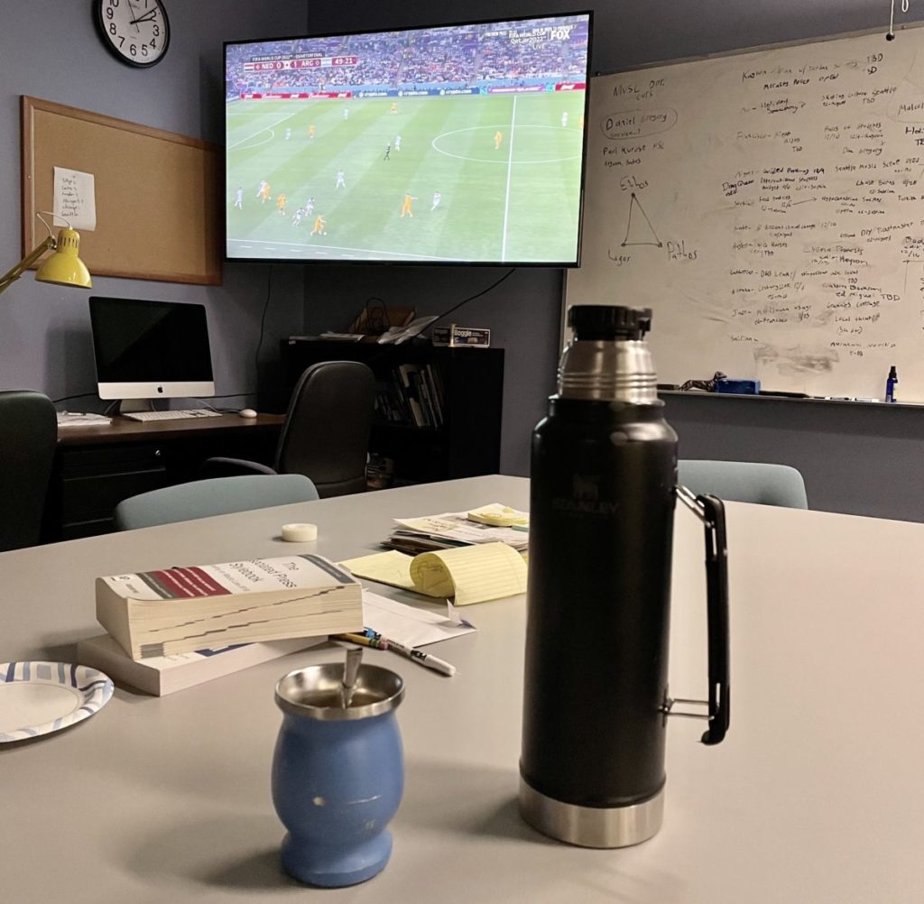 Having some mates while watching the intense Netherlands-Argentina game of the FIFA 2022 World Cup.