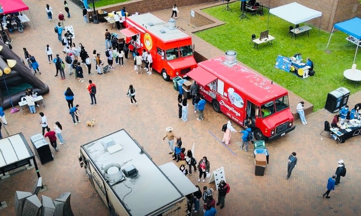 Food trucks on campus